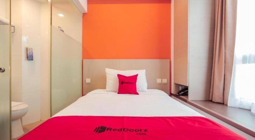 فندق Reddoorz Premium @ Balestier سنغافورة المظهر الخارجي الصورة