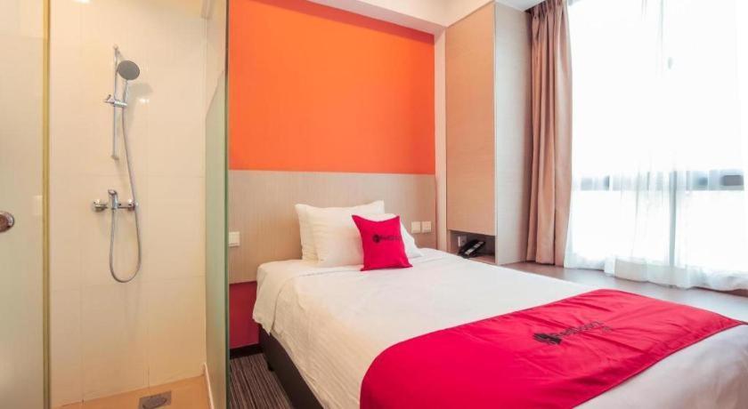 فندق Reddoorz Premium @ Balestier سنغافورة المظهر الخارجي الصورة