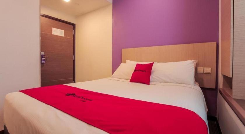 فندق Reddoorz Premium @ Balestier سنغافورة المظهر الخارجي الصورة