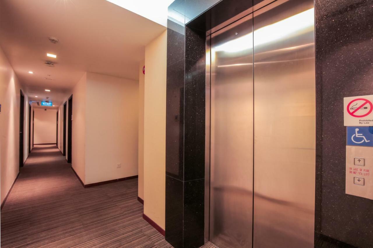 فندق Reddoorz Premium @ Balestier سنغافورة المظهر الخارجي الصورة